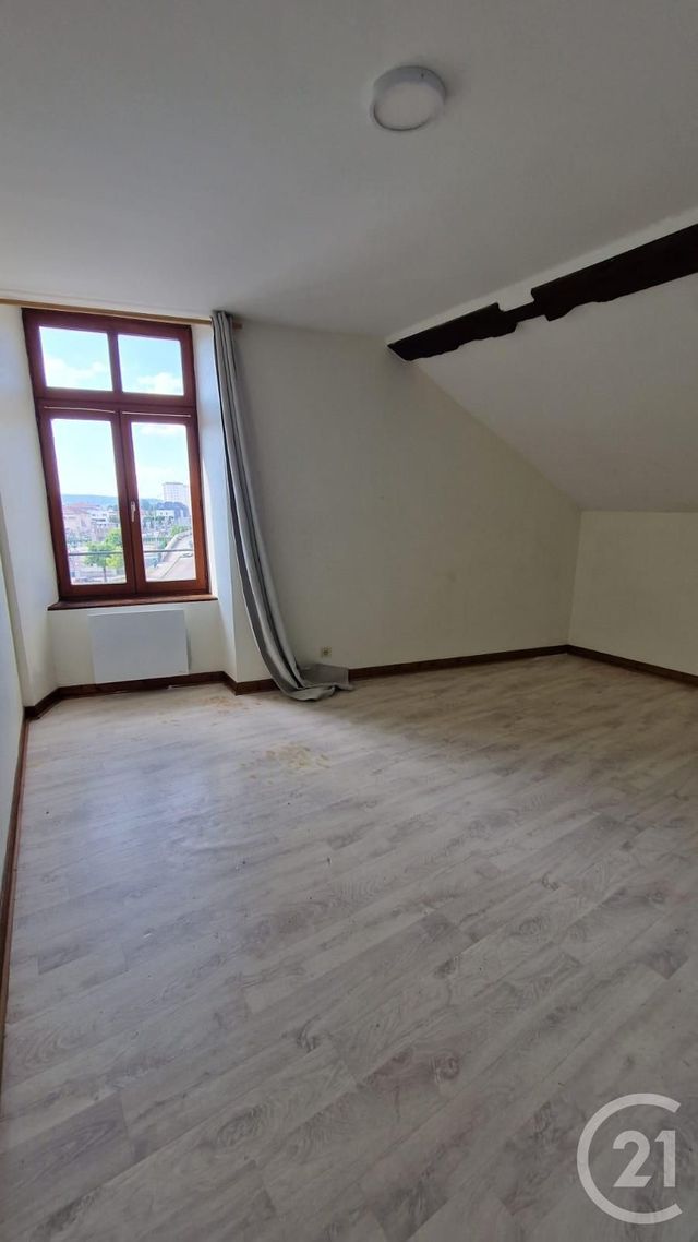 Appartement F4 &agrave; louer - 5 pi&egrave;ces - 85 m2 - Pontarlier - 25 - FRANCHE-COMTE