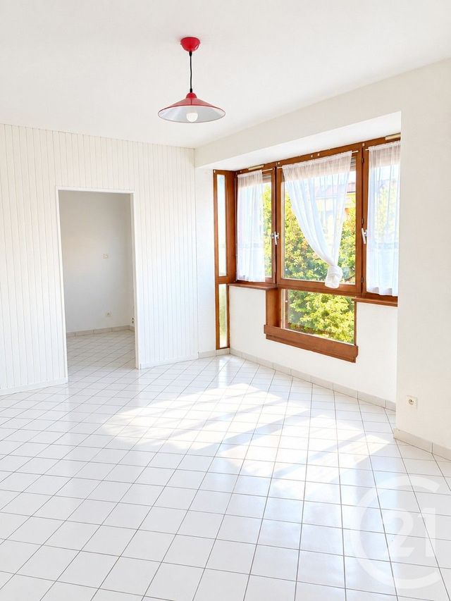 Appartement T1 &agrave; louer - 1 pi&egrave;ce - 29,50 m2 - Pontarlier - 25 - FRANCHE-COMTE