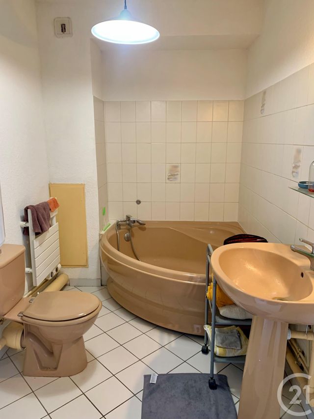 Appartement T1 &agrave; louer - 1 pi&egrave;ce - 29,50 m2 - Pontarlier - 25 - FRANCHE-COMTE
