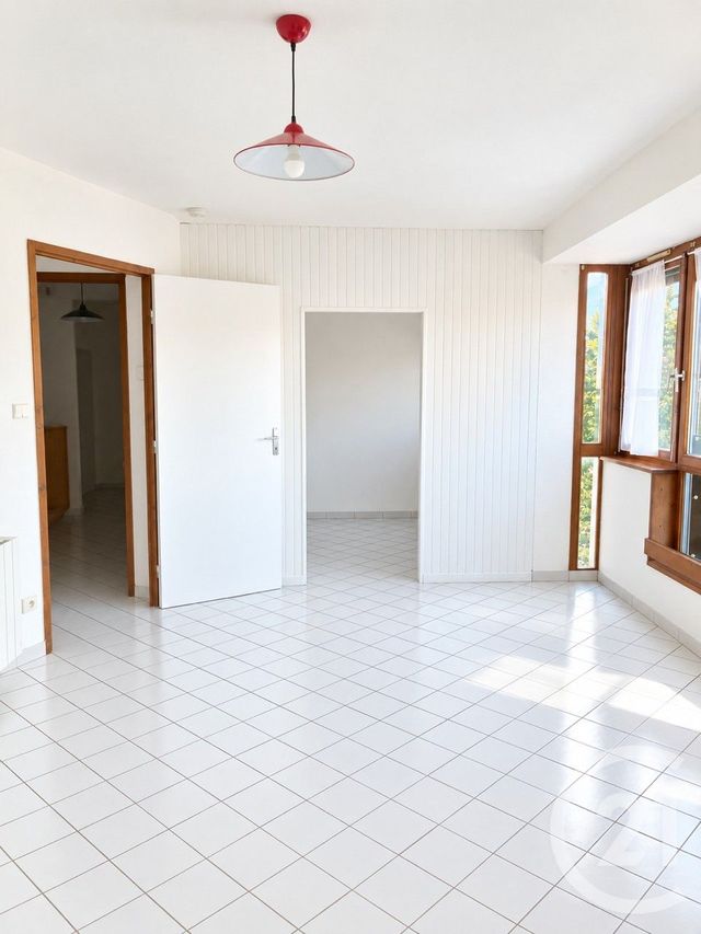 Appartement T1 &agrave; louer - 1 pi&egrave;ce - 29,50 m2 - Pontarlier - 25 - FRANCHE-COMTE
