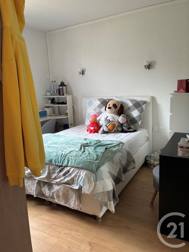 Appartement F4 &agrave; louer - 4 pi&egrave;ces - 100 m2 - Pontarlier - 25 - FRANCHE-COMTE