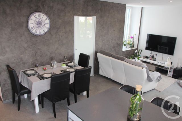 Appartement F3 &agrave; louer - 3 pi&egrave;ces - 59,53 m2 - Pontarlier - 25 - FRANCHE-COMTE