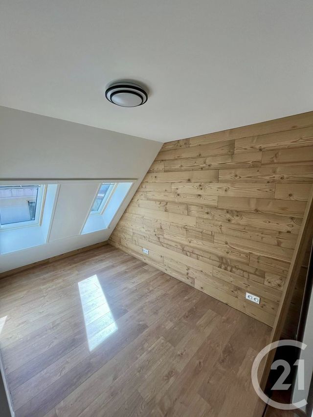Appartement Duplex &agrave; louer - 2 pi&egrave;ces - 32,45 m2 - Pontarlier - 25 - FRANCHE-COMTE