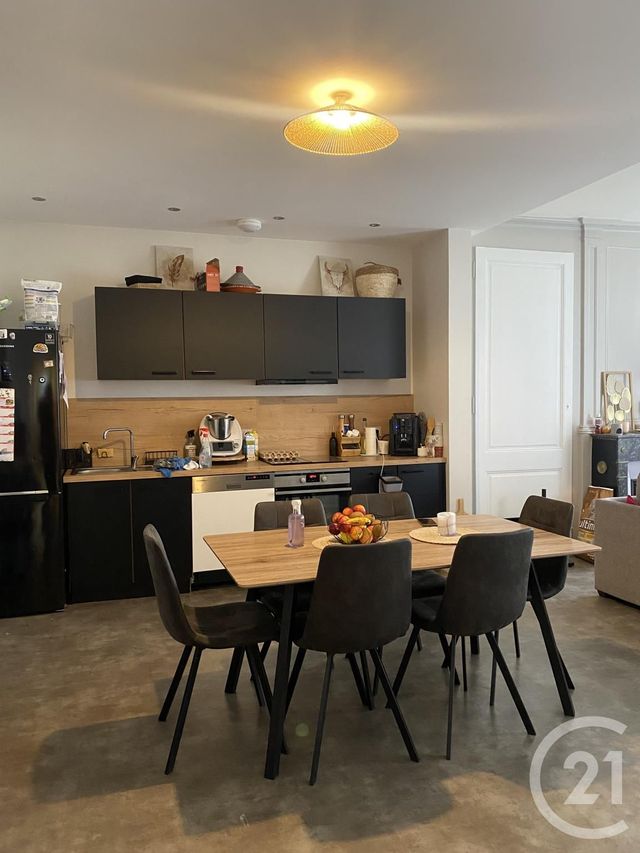 Appartement F4 &agrave; louer - 4 pi&egrave;ces - 113,10 m2 - Pontarlier - 25 - FRANCHE-COMTE