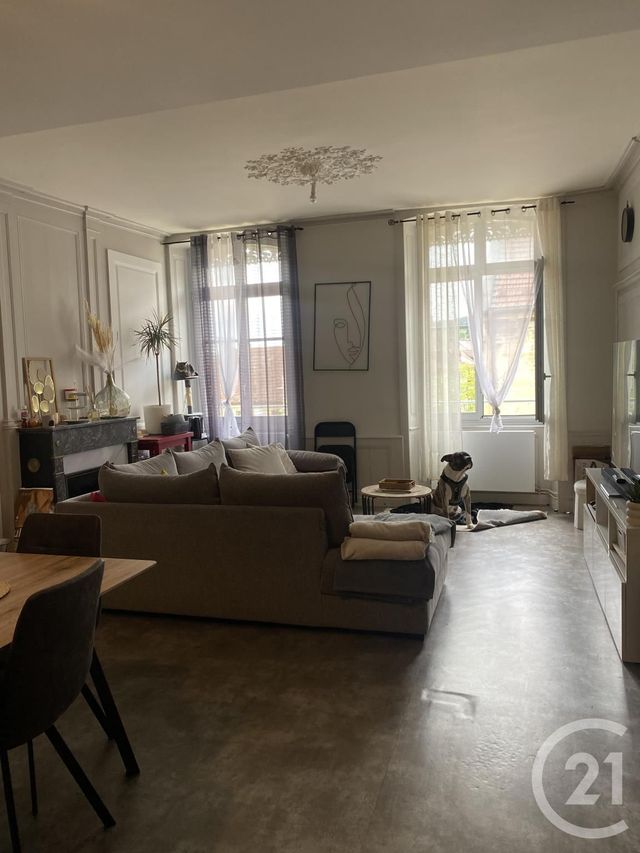 Appartement F4 &agrave; louer - 4 pi&egrave;ces - 113,10 m2 - Pontarlier - 25 - FRANCHE-COMTE