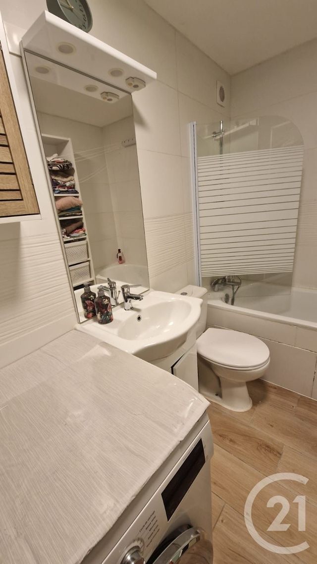 Appartement Studio &agrave; louer - 1 pi&egrave;ce - 24,49 m2 - Pontarlier - 25 - FRANCHE-COMTE