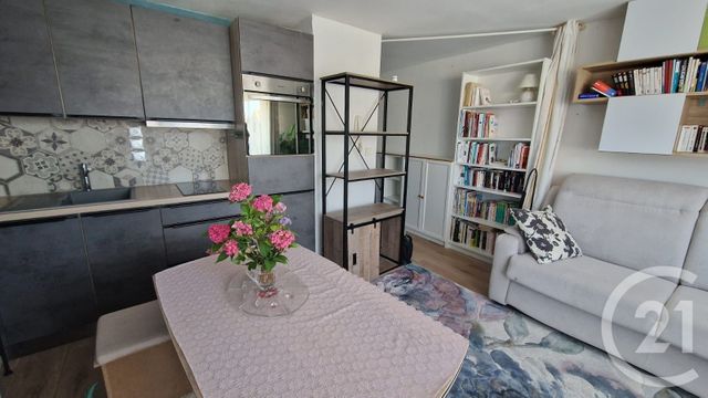 Appartement Studio &agrave; louer - 1 pi&egrave;ce - 24,49 m2 - Pontarlier - 25 - FRANCHE-COMTE