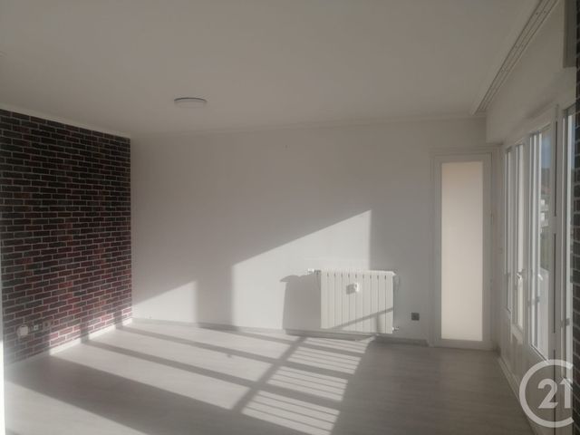 Appartement F4 &agrave; louer - 4 pi&egrave;ces - 85,77 m2 - Pontarlier - 25 - FRANCHE-COMTE