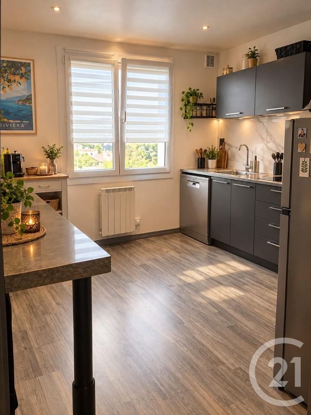 Appartement F3 &agrave; louer - 3 pi&egrave;ces - 57,18 m2 - Pontarlier - 25 - FRANCHE-COMTE