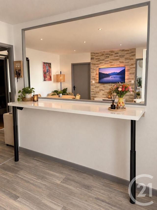 Appartement F3 &agrave; louer - 3 pi&egrave;ces - 57,18 m2 - Pontarlier - 25 - FRANCHE-COMTE