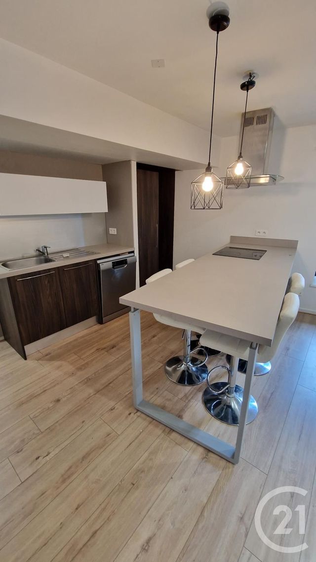 Appartement F3 &agrave; louer - 3 pi&egrave;ces - 64,75 m2 - Pontarlier - 25 - FRANCHE-COMTE