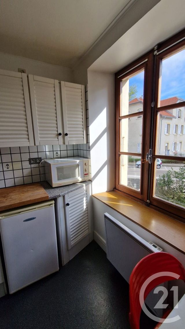 Appartement F1 &agrave; louer - 1 pi&egrave;ce - 27,62 m2 - Pontarlier - 25 - FRANCHE-COMTE
