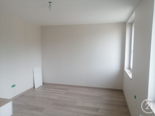Appartement F4 &agrave; louer - 4 pi&egrave;ces - 62,21 m2 - Pontarlier - 25 - FRANCHE-COMTE