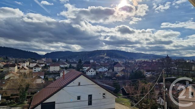 Appartement Duplex &agrave; louer - 3 pi&egrave;ces - 63,42 m2 - Pontarlier - 25 - FRANCHE-COMTE